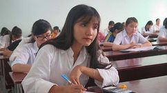 Hơn 900.000 thí sinh đăng ký thi tốt nghiệp THPT, chỉ 643.000 em đăng ký xét tuyển